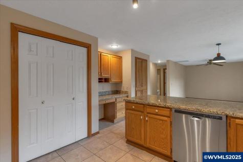 2677 Fort Rock Court SE Salem OR 97306