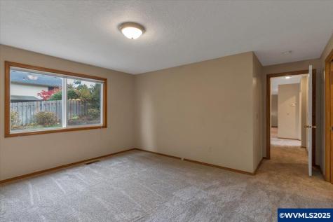 2677 Fort Rock Court SE Salem OR 97306