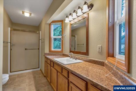 2677 Fort Rock Court SE Salem OR 97306