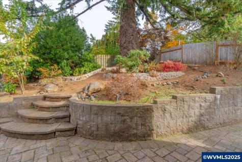 2677 Fort Rock Court SE Salem OR 97306