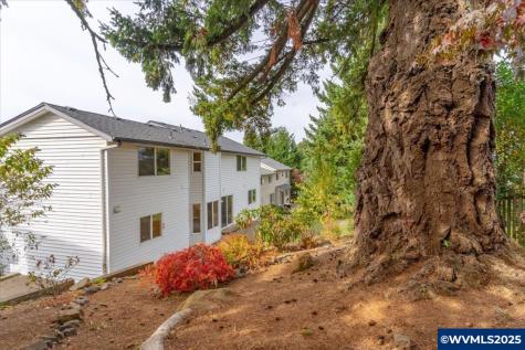 2677 Fort Rock Court SE Salem OR 97306