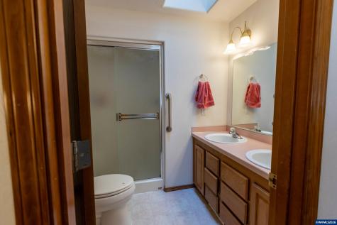 3247 20th Avenue SE Albany OR 97322