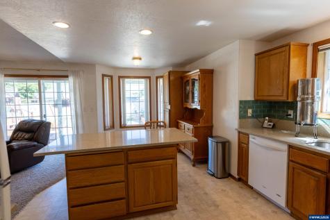 3247 20th Avenue SE Albany OR 97322