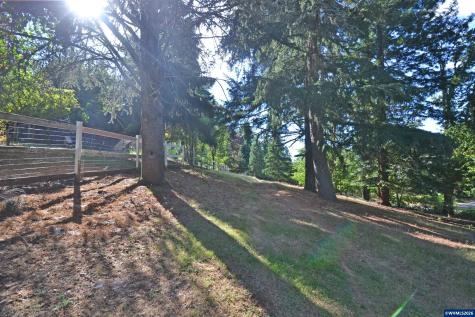 6962 Macleay Road SE Salem OR 97317