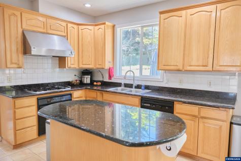 1387 Cathlamet Court NW Salem OR 97304