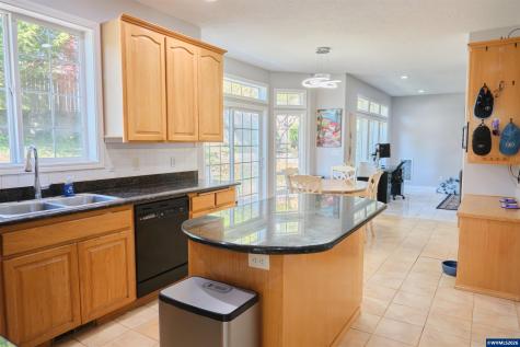 1387 Cathlamet Court NW Salem OR 97304