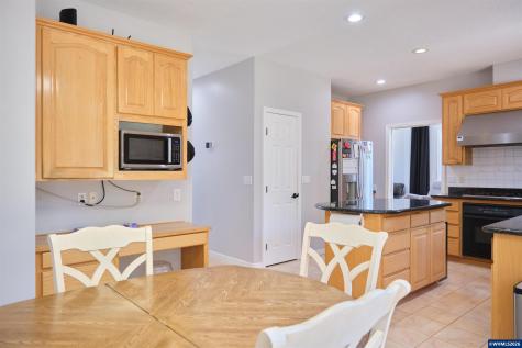 1387 Cathlamet Court NW Salem OR 97304