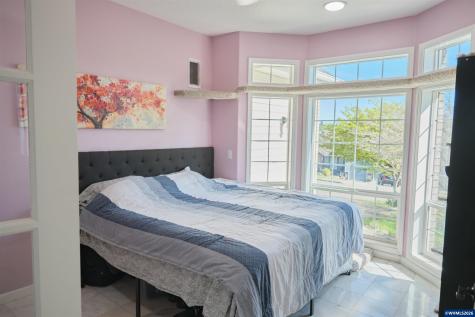 1387 Cathlamet Court NW Salem OR 97304