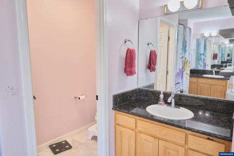 1387 Cathlamet Court NW Salem OR 97304