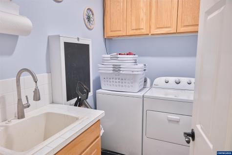 1387 Cathlamet Court NW Salem OR 97304