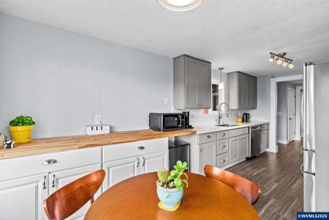 1930 NW 29th Place Corvallis OR 97330