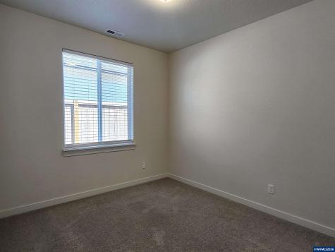 2798 Essex Avenue NW Albany OR 97321