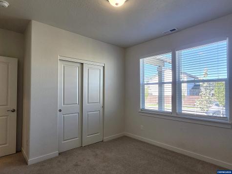 2798 Essex Avenue NW Albany OR 97321