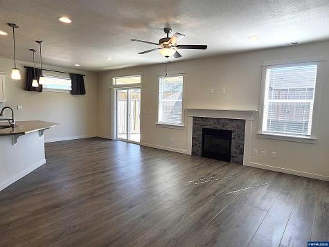 2798 Essex Avenue NW Albany OR 97321