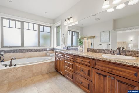 1673 Mountain Drive Stayton OR 97383