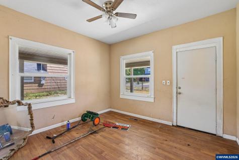 430 Log Cabin Street Independence OR 97351