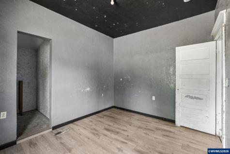 430 Log Cabin Street Independence OR 97351