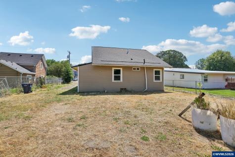 430 Log Cabin Street Independence OR 97351