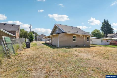 430 Log Cabin Street Independence OR 97351