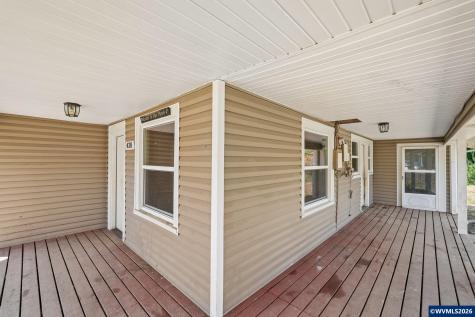 430 Log Cabin Street Independence OR 97351