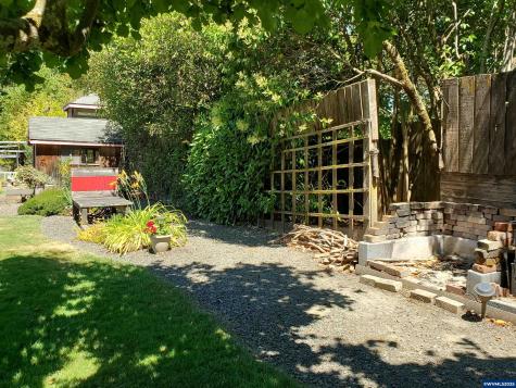 5285 & 5287 SW Watenpaugh Avenue Corvallis OR 97333