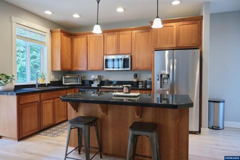 5595 Wigeon Street SE Salem OR 97306