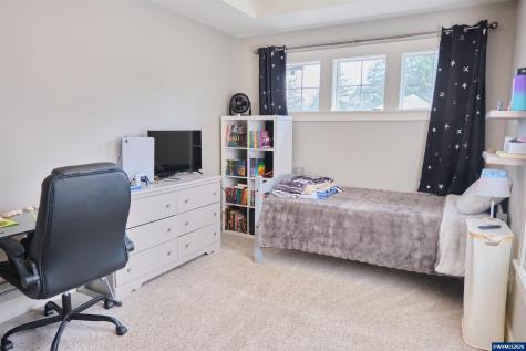 5595 Wigeon Street SE Salem OR 97306