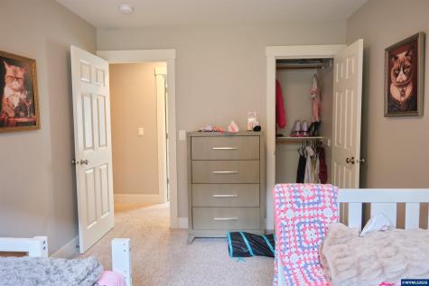 5595 Wigeon Street SE Salem OR 97306
