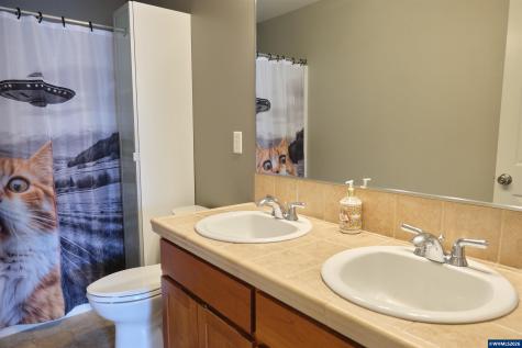 5595 Wigeon Street SE Salem OR 97306