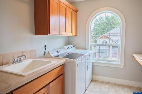 5595 Wigeon Street SE Salem OR 97306