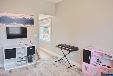 5595 Wigeon Street SE Salem OR 97306