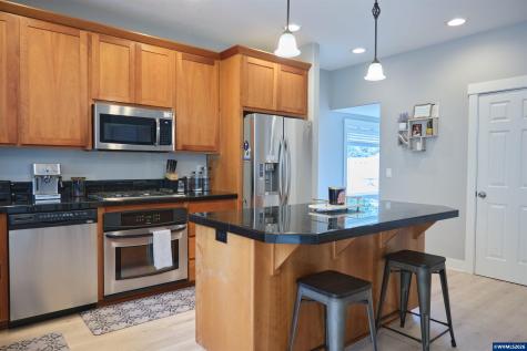 5595 Wigeon Street SE Salem OR 97306