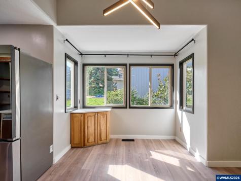 2257 Hemlock Court NW Salem OR 97304