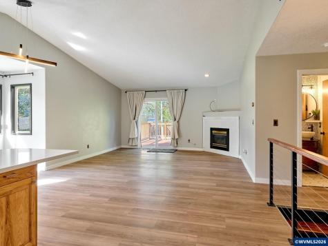 2257 Hemlock Court NW Salem OR 97304