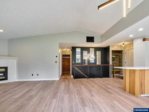 2257 Hemlock Court NW Salem OR 97304