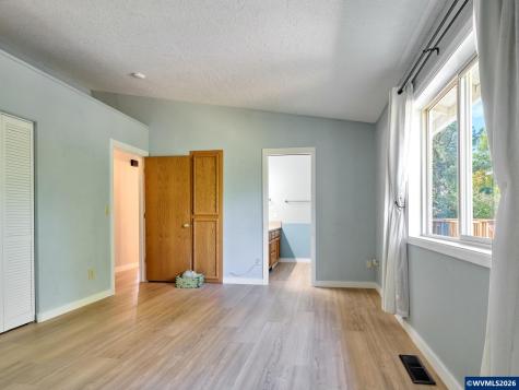 2257 Hemlock Court NW Salem OR 97304