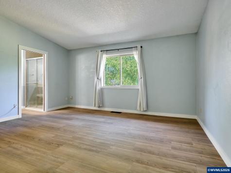 2257 Hemlock Court NW Salem OR 97304