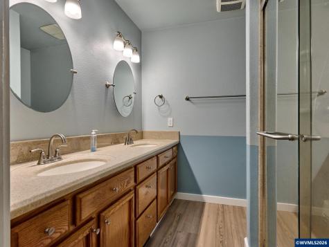 2257 Hemlock Court NW Salem OR 97304