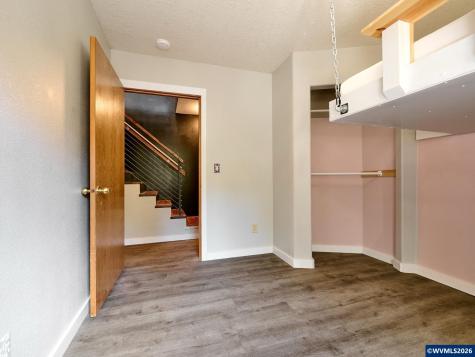 2257 Hemlock Court NW Salem OR 97304