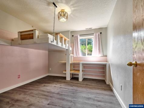 2257 Hemlock Court NW Salem OR 97304