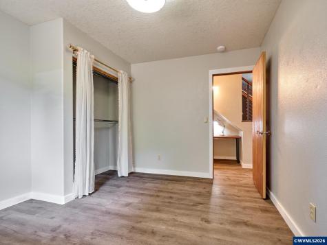 2257 Hemlock Court NW Salem OR 97304