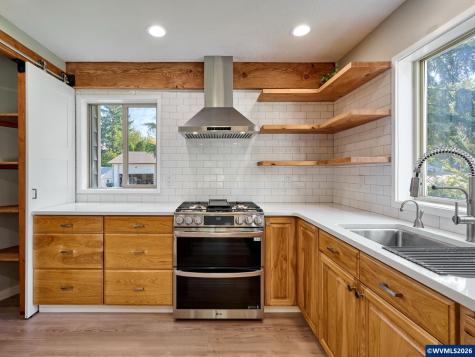 2257 Hemlock Court NW Salem OR 97304