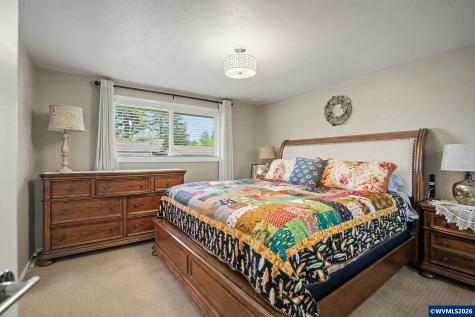 8470 SE Hood Street Clackamas OR 97015