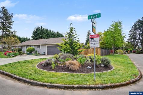 8470 SE Hood Street Clackamas OR 97015