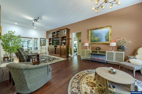 29877 Bartels Creeks Drive Lebanon OR 97355