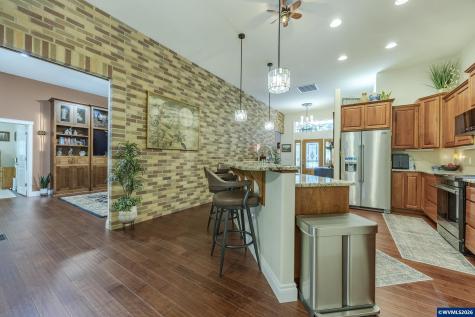 29877 Bartels Creeks Drive Lebanon OR 97355
