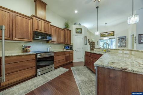 29877 Bartels Creeks Drive Lebanon OR 97355