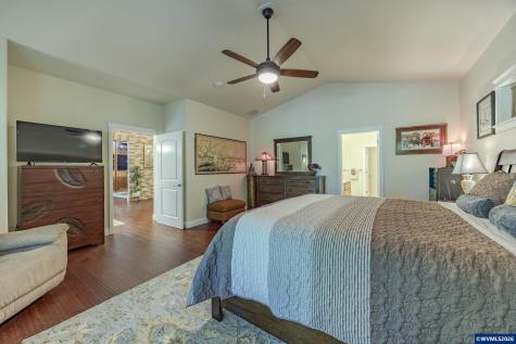 29877 Bartels Creeks Drive Lebanon OR 97355