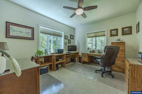 29877 Bartels Creeks Drive Lebanon OR 97355