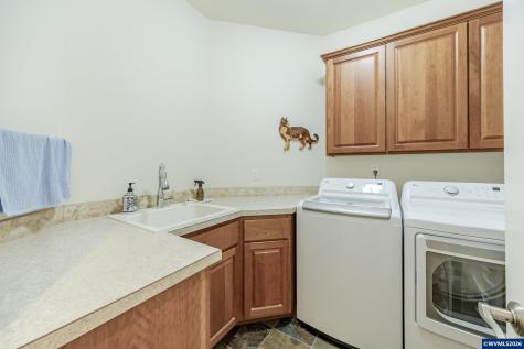 29877 Bartels Creeks Drive Lebanon OR 97355